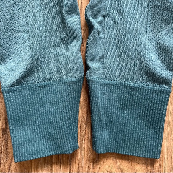 🦊Lululemon Ebb to Street Tight - Picture 9 of 9